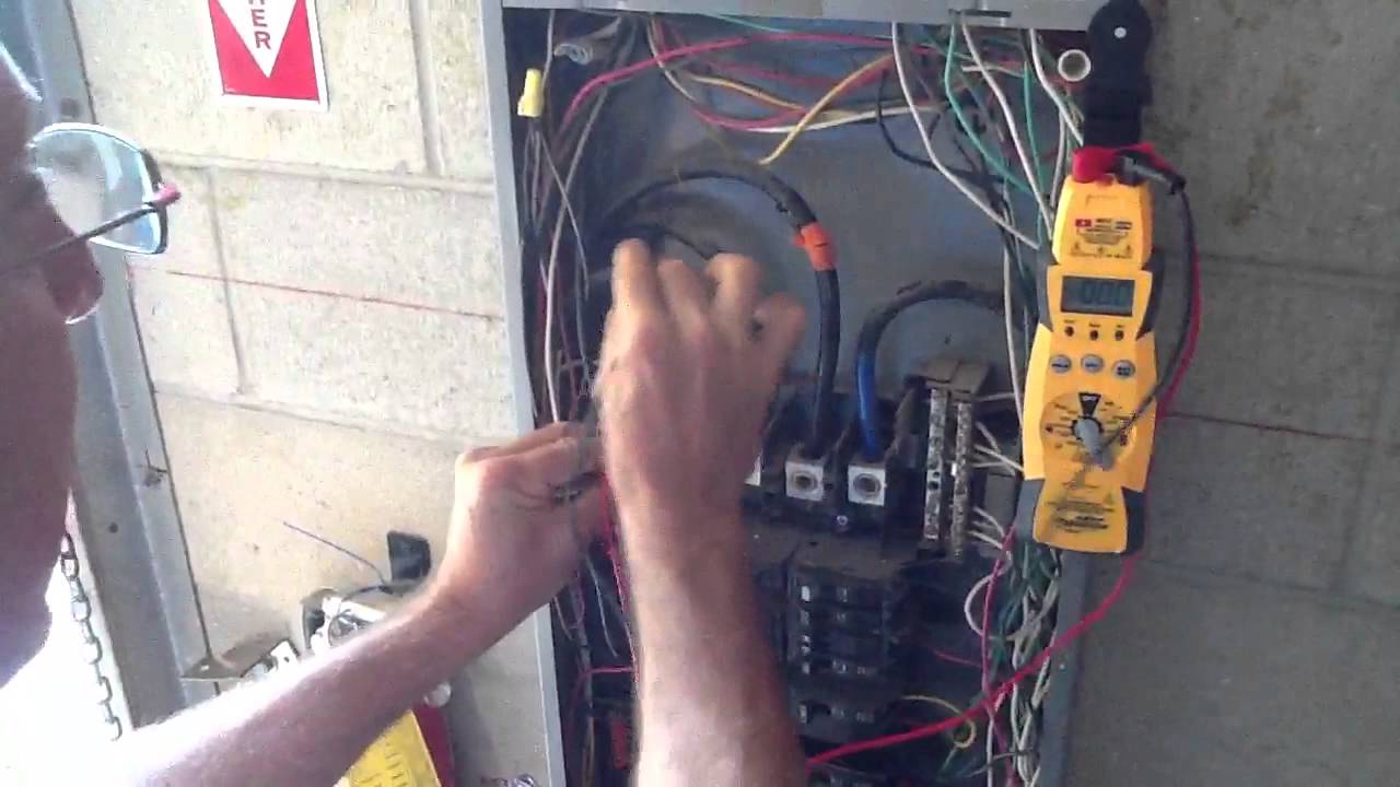 How to measure 3 Phase Voltage with Highleg - YouTube 480 volt to 240 volt single phase transformer wiring diagram 