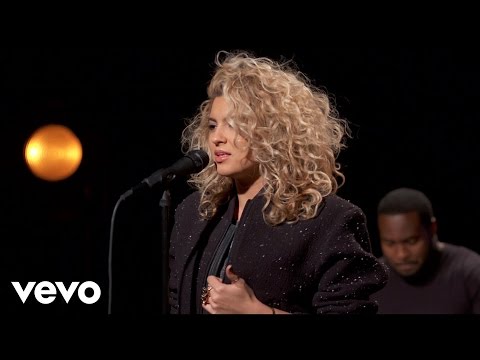 Tori Kelly - Nobody Love - Vevo dscvr (Live)