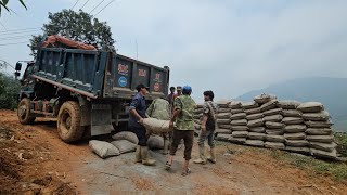 Hạ 10 Tấn Xi Tuyến Đường Lùng Pục Do Chị Thôn Ở Úc Tài Trợ - Nguyễn Tất Thắng