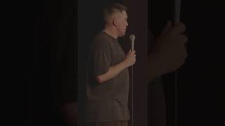 Главная причина почему Саша Незлобин уехал из России #незлобин #standup #shorts #стендап