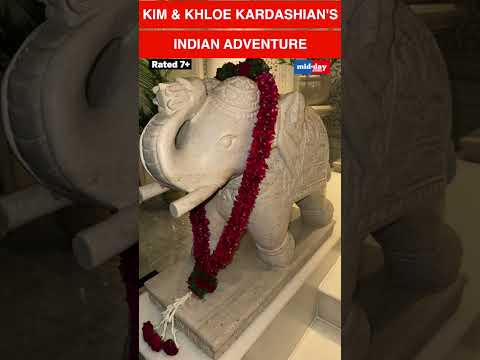 Kim  Khloe Kardashian Enjoy Mumbai Monsoons in an AutoRickshaw 