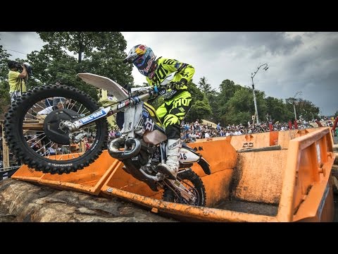 Hard Enduro Chaos from the Prologue - Red Bull Romaniacs 2015