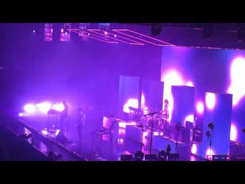 Girls - The 1975 - O2 Arena - 16/12/16