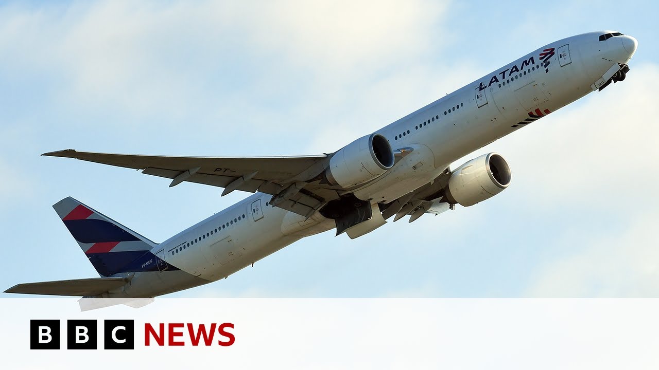 Passengers injured as flight to New Zealand hit by ‘technical’ issue | BBC News