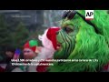 Miles de Santas corren en la Ciudad de México - 01:09 min - News - Video