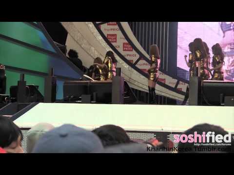 110417 少女時代 SNSD Taeyeon 太妍被性騷擾!!! (高清晰版本)