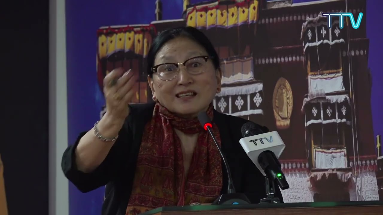 བྱང་ཕྱོགས་དགེ་རྒན་ཕ་མའི་ཚོགས་ཆུང་གི་ཚོགས་འདུ་དབུ་འབྱེད་གནང་བ།