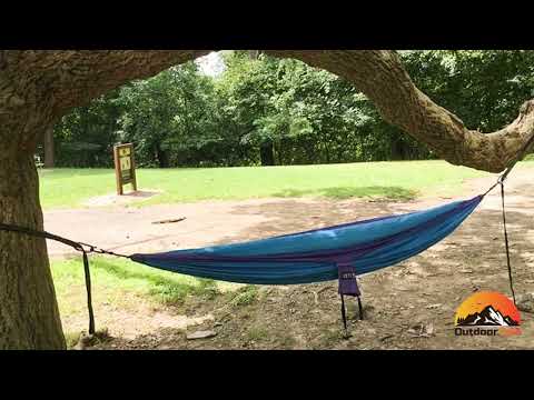 How to Hang a Hammock with One Tree