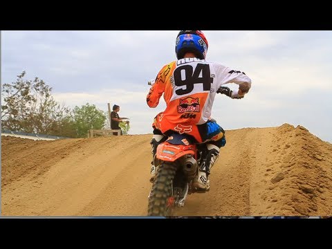 Ken Roczen riding a Factory RedBull KTM350SXF 