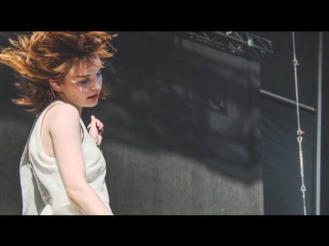 CHVRCHES Live at Firefly Music Festival 2016
