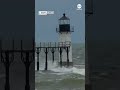 Huge waves crash into Michigan lighthouse  - 00:37 min - News - Video