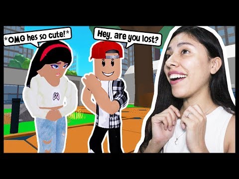 I EMBARRASSED MYSELF IN FRONT OF THE CUTEST BOY AT SCHOOL! - Roblox Roleplay