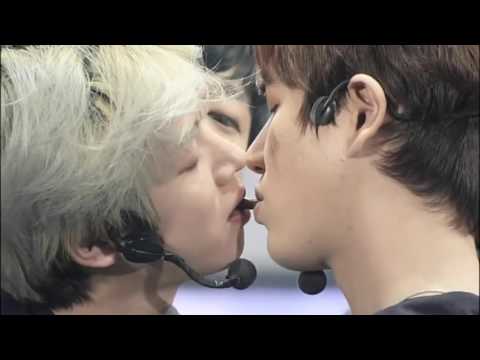 Super Camp in Tokyo_Pepero kiss