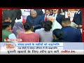 PM Modi ने संसद हमले के शहीदों के परिवार वालों से की मुलाकात  - 03:01 min - News - Video
