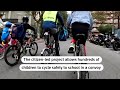 Young cyclists take over Barcelona streets  - 01:02 min - News - Video