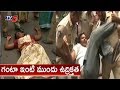 Tension at minister Ganta Srinivas house; mid-day meal workers protest