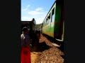 MADAGASCAR - Le train Fianarantsoa  Manakara ..wmv
