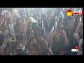 Students and Their Mothers Warm Welcome To CM YS Jagan | Jagananna Vidya Deevena @SakshiTV  - 04:05 min - News - Video