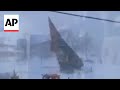 Christmas tree collapses in Russia amid snowstorm