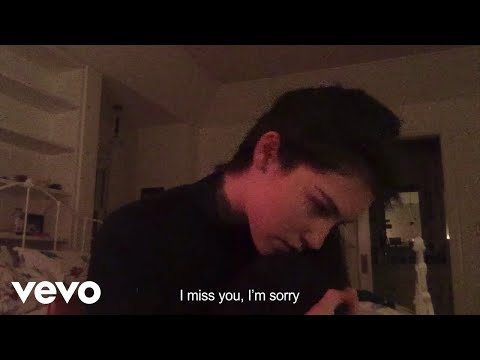 Gracie Abrams - I miss you, I’m sorry (Lyric Video)