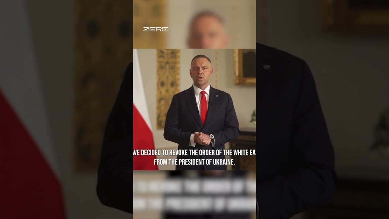 NAWROCKI ODBIERA ORDER ZEŁENSKIEMU