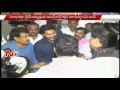 YS Jagan Visits Amarnath In King George Hospital, Visakha