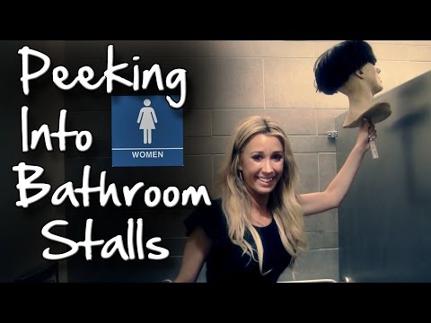 Ѕиркање над вратите во женско WC – скриена камера