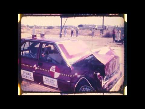Video crash test Nissan Almera (Pulsar) 3 vrata 1995 - 2000