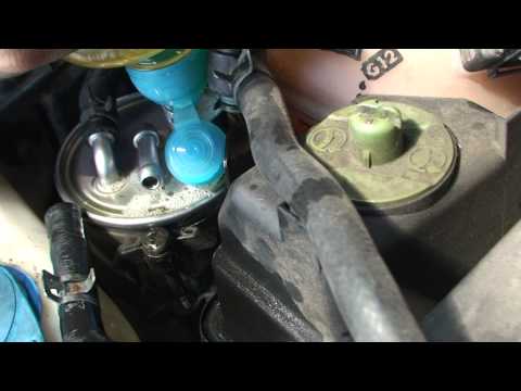 VW Golf IV - Antifreeze Coolant Top Up