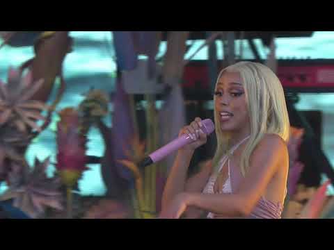 Doja Cat - "Woman" Live from ACL Music Festival