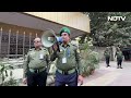 Bangladesh में Election शुरू होने से पहले सुरक्षा बलों को तैनात किया गया  - 01:21 min - News - Video