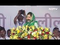 INDIA Alliance Rally: गांधी-नेहरू जैसे और परिवार होने चाहिए थे, Mehbooba Mufti का बीजेपी पर वार  - 06:20 min - News - Video