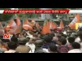 Attack On Roopa Ganguly :  BJP Protests at Mamatha Banerjee's House