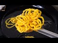 వేడివేడి బెల్లం జిలేబీలు👉ఇలాచేస్తే మూడు నాలుగు రోజులైనా మెత్తబడవు😋Crispy Jalebi Recipe-Bellam Jilebi  - 06:41 min - News - Video