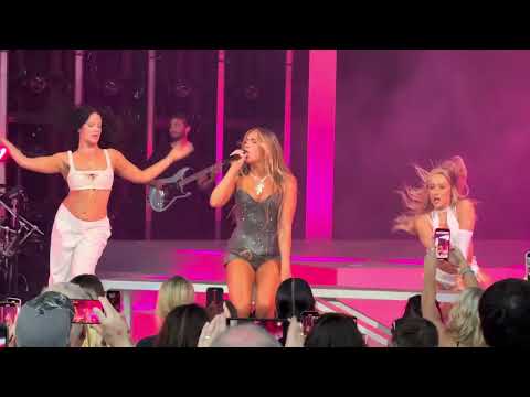 uh oh - Tate McRae Live at The Chateau Ste. Michelle Winery in Woodinville, Washington 7/7/2024