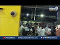 Breaking News-పవన్ ను అడ్డుకున్న పోలీసులు..ఎయిర్ పోర్ట్ లో రచ్చ | Pawan Kalyan Vs Police | Prime9  - 02:18 min - News - Video