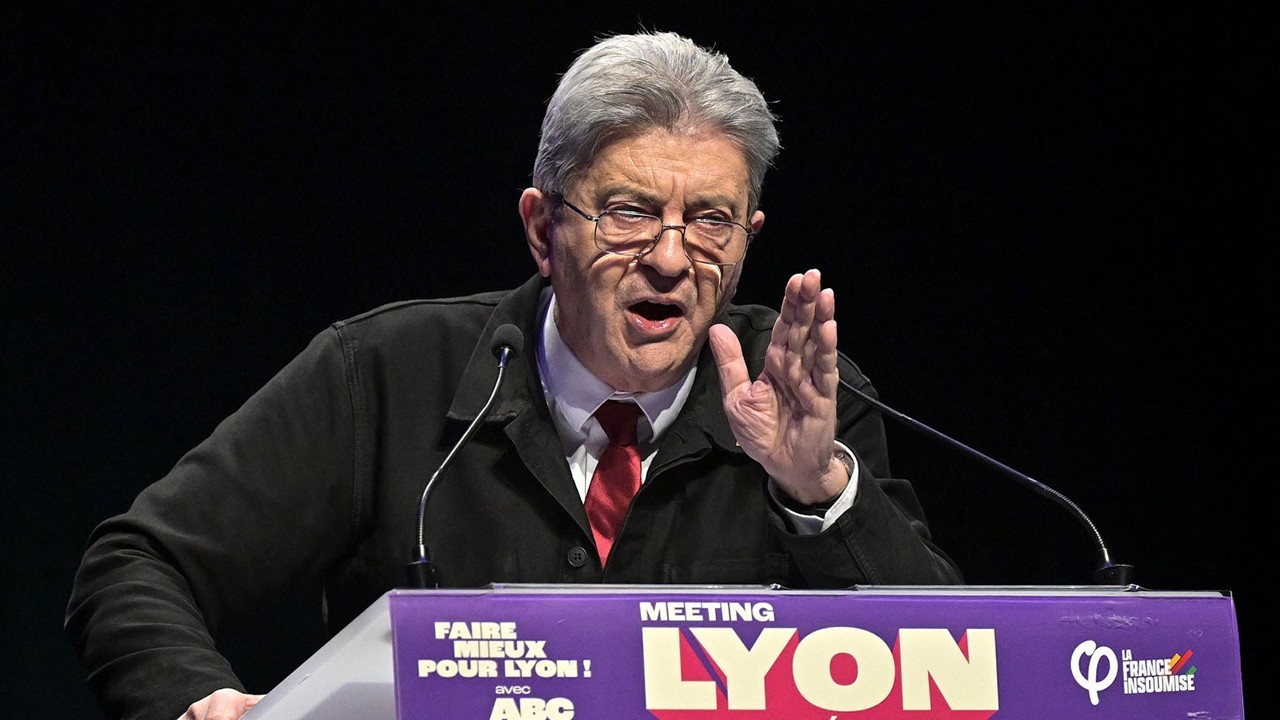 Mort de Quentin : en meeting à Lyon, Mélenchon persiste et soutien coûte que coûte la Jeune Garde