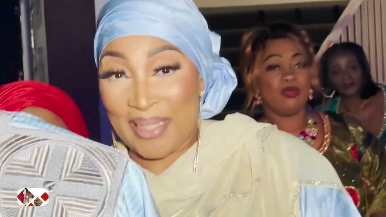Conakry Nouvelles MAMAYA DE PARIS 2