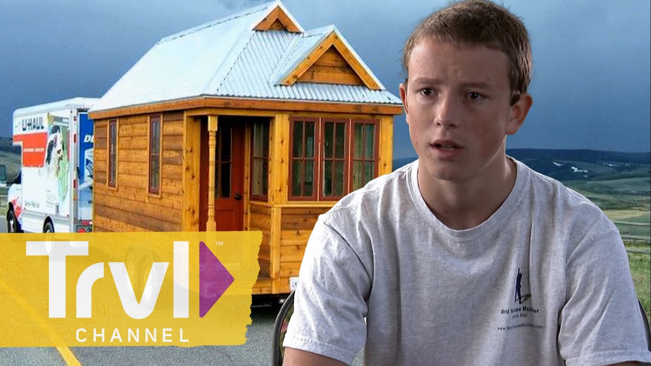 A House on Wheels! | Extreme Rv's | Travel Channel