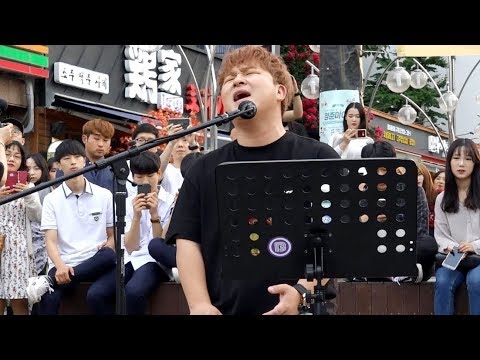 거리를 한순간에 눈물바다로 만든 허각 'Hello' 소름돋는 라이브 버스킹 (수원 직캠)