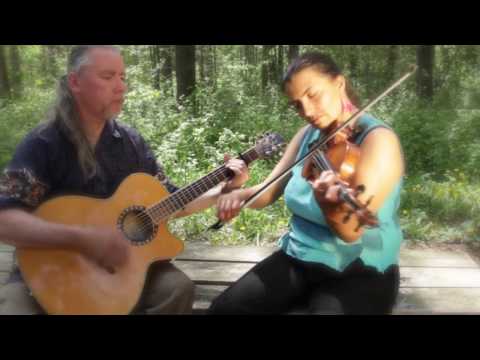 Steafan & Saskia (and Clan Hannigan) - Siobheann o domnhalls and AJs jig (guitar and fiddle)