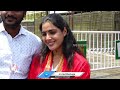Heroine Samyuktha Menon Visits Tirumala, Offers Special Prayers | V6 News - 03:06 min - News - Video