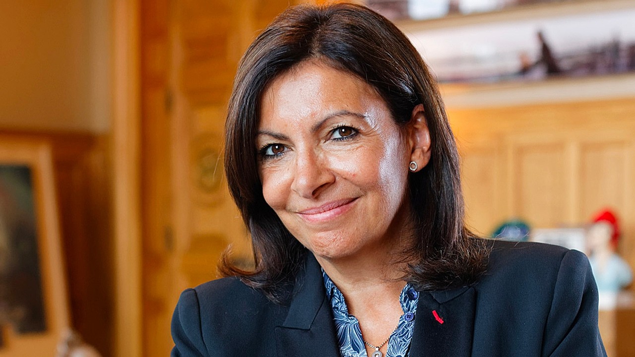 "Nos institutions ont failli" : Anne Hidalgo s'explique sur le scandale du périscolaire à Paris