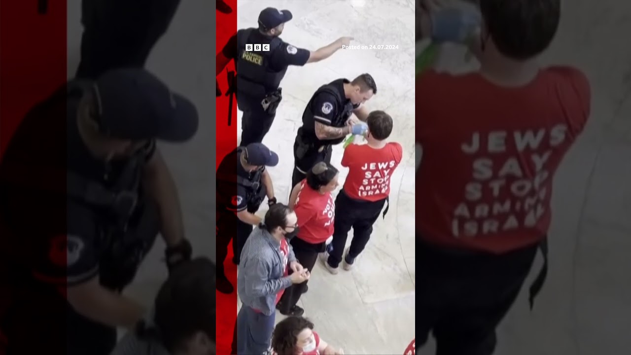 Pro-Palestinian protesters sing during arrests in US Capitol. #BBCNews