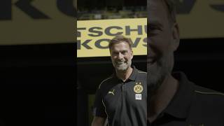 The ⚫️🟡 homecoming King 👑