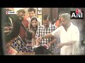 CM Kejriwal At Hanuman Mandir: Arvind Kejriwal ने परिवार के साथ हनुमान मंदिर में की पूजा | Aaj Tak  - 03:53 min - News - Video