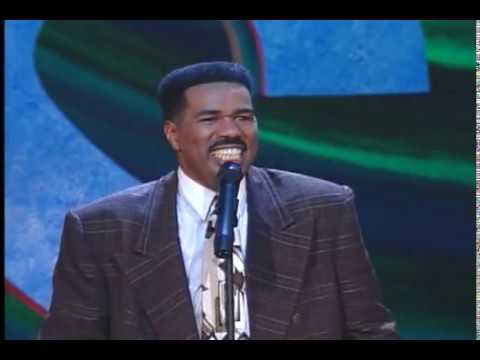 Steve Harvey: Singing Luther Vandross In the Car Alone - YouTube