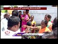 Women Express Unhappy With Poor Quality Of Bathukamma Sarees | V6 News  - 02:11 min - News - Video