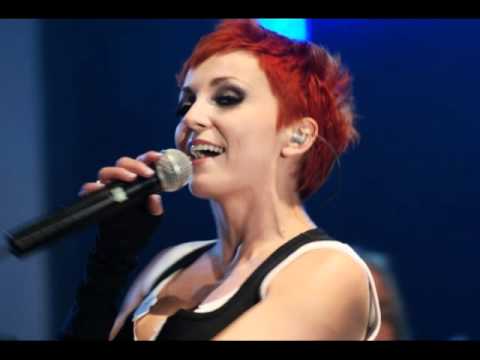 Łzy - niebieska sukienka