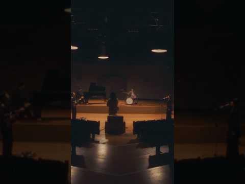 #パスピエ 新曲「しあわせの気配」配信中 MV other shot 03本編は公式YouTubeにて各音楽サービスの詳細はプロフィール、公式サイトをご確認ください#PASSEPIED#幸せの気配